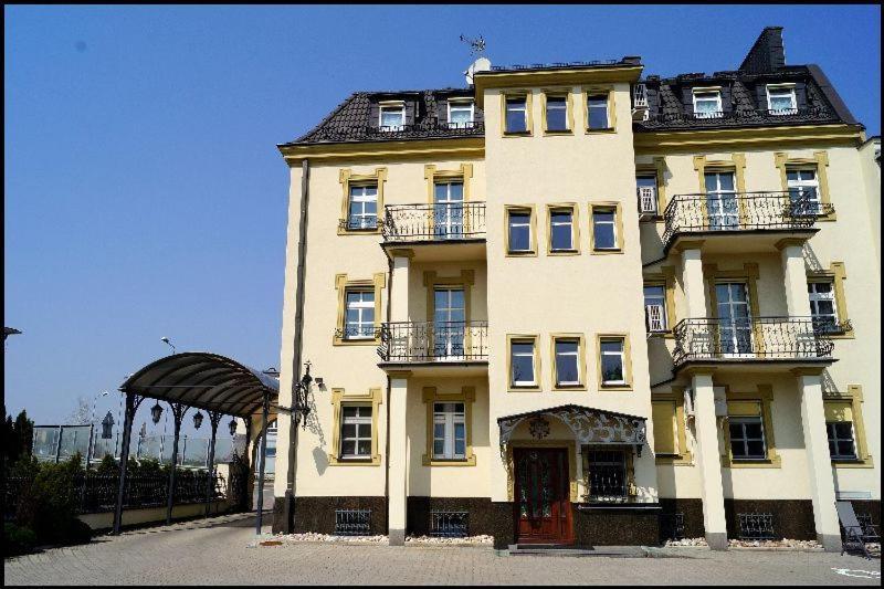 אופולה Hotel Zaodrze מראה חיצוני תמונה