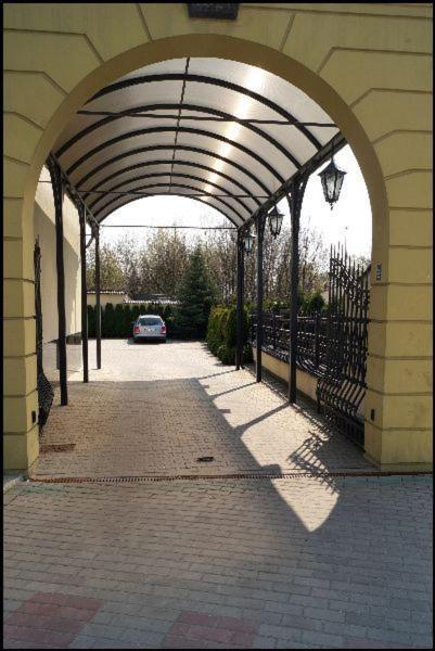 אופולה Hotel Zaodrze מראה חיצוני תמונה